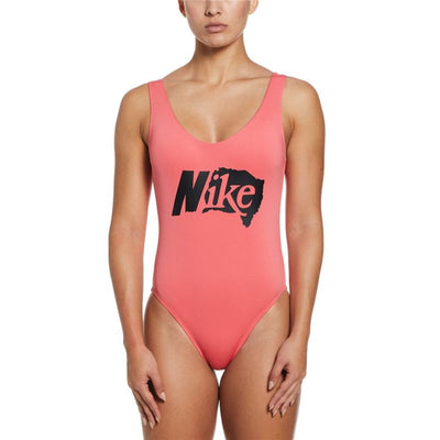 One Pieces