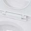 væghængt toilet med skjult cisterne keramisk