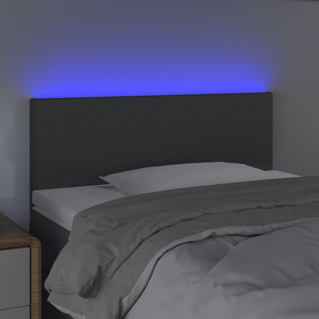 sengegavl med LED-lys 80x5x78/88 cm stof mørkegrå