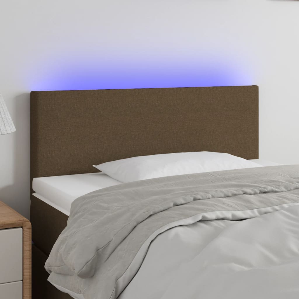 sengegavl med LED-lys 90x5x78/88 cm stof mørkebrun