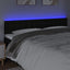 sengegavl med LED-lys 200x5x78/88 cm stof sort