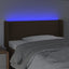 sengegavl med LED-lys 103x16x78/88 cm stof mørkebrun