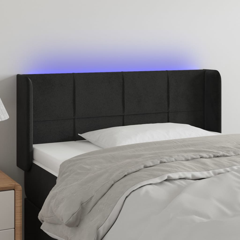 sengegavl med LED-lys 103x16x78/88 cm fløjl sort