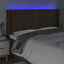 sengegavl med LED-lys 183x16x118/128 cm stof mørkebrun