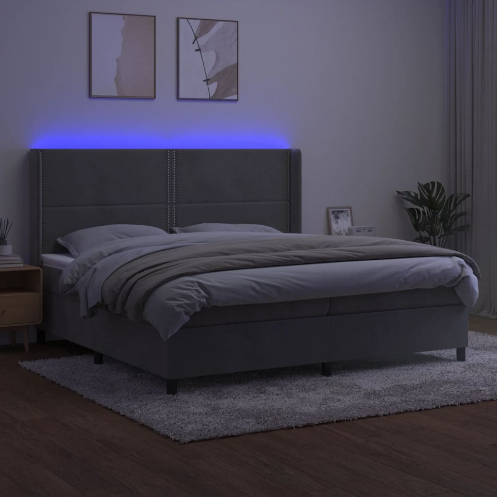 kontinentalseng med LED-lys 200x200 cm fløjl lysegrå