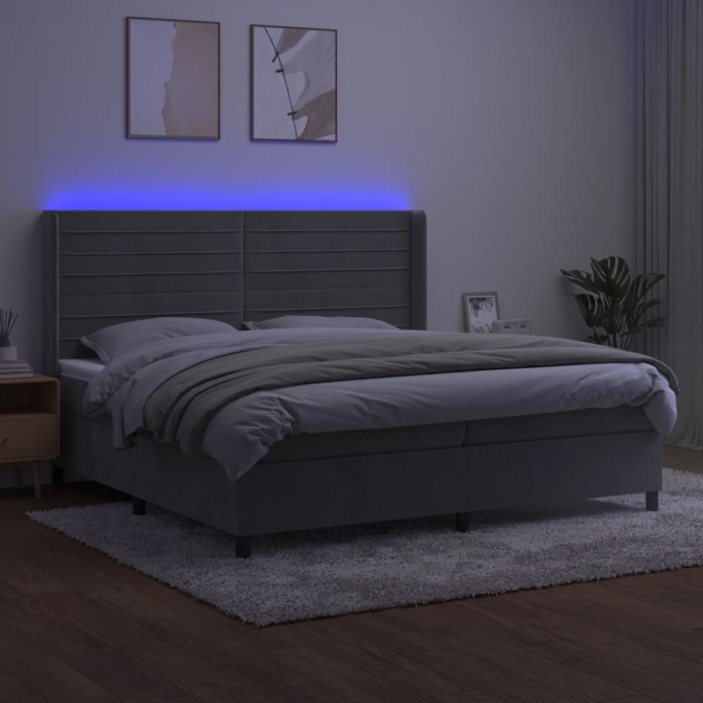 kontinentalseng med LED-lys 200x200 cm fløjl lysegrå