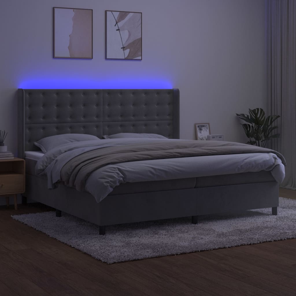 kontinentalseng med LED-lys 200x200 cm fløjl lysegrå