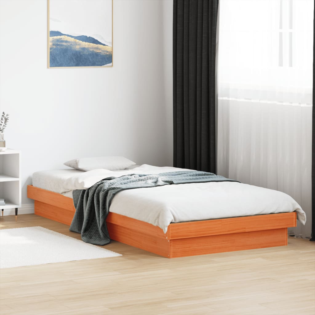 sengeramme med LED-lys 100x200 cm massivt fyrretræ gyldenbrun
