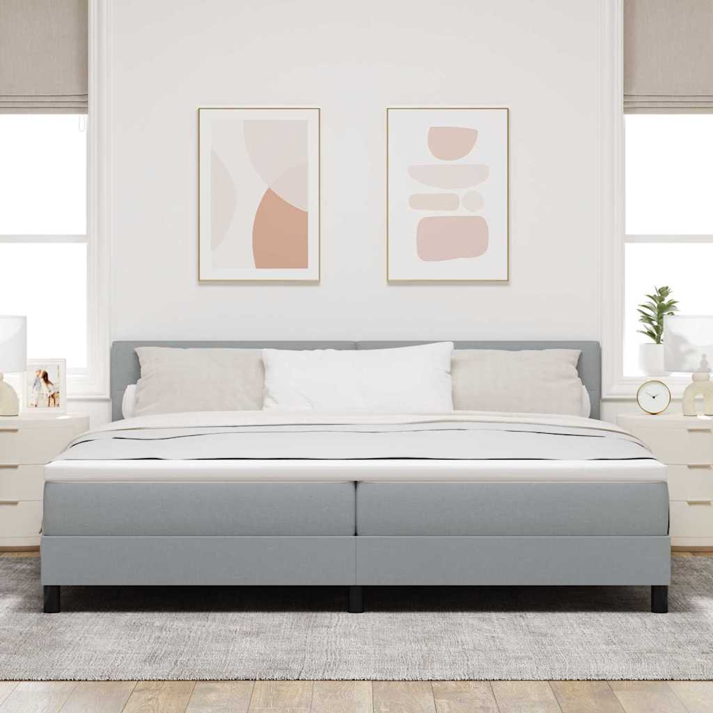 Box spring seng med LED-lysstrimler Lysegrå 200 x 200 cm Stof