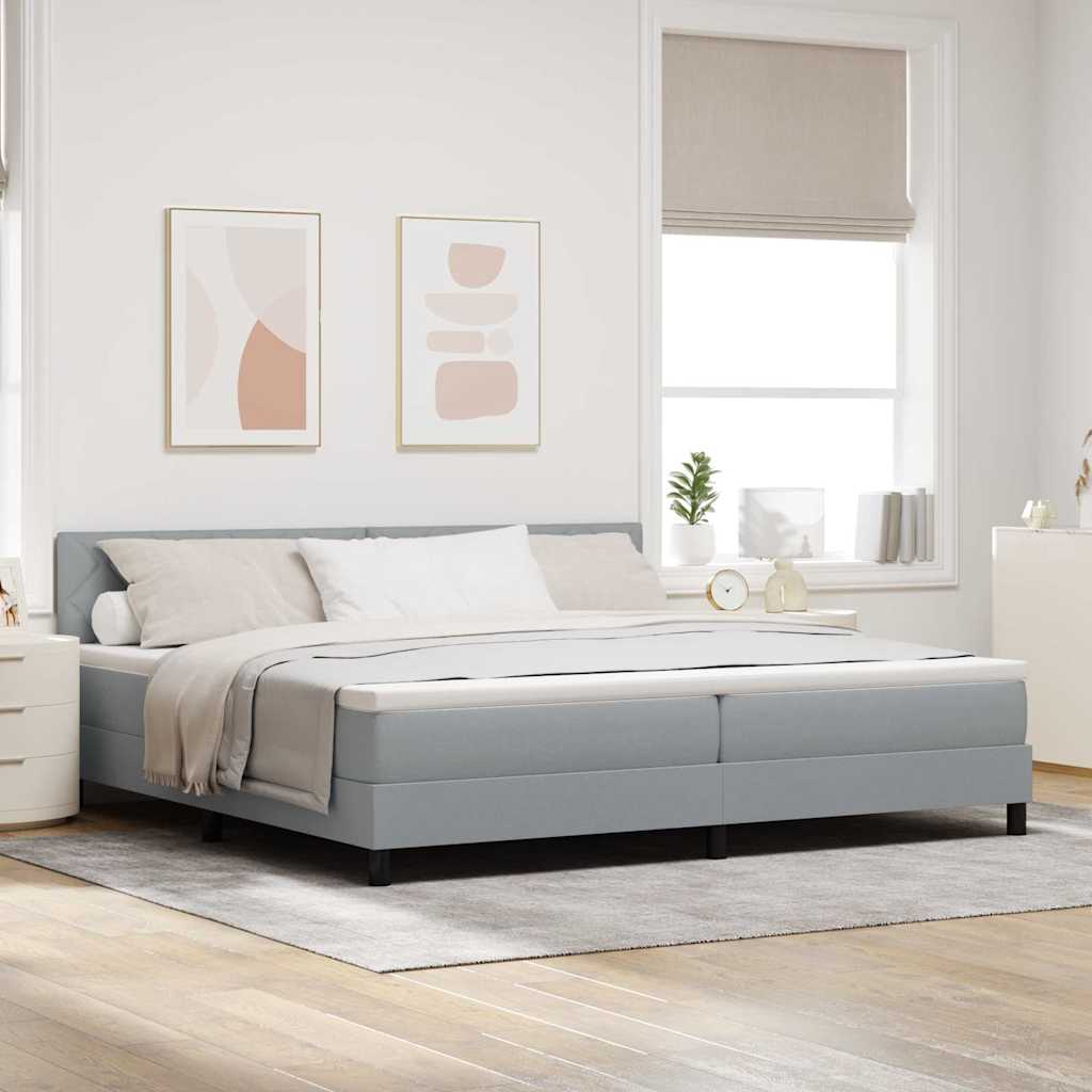 Box spring seng med LED-lysstrimler Lysegrå 200 x 200 cm Stof