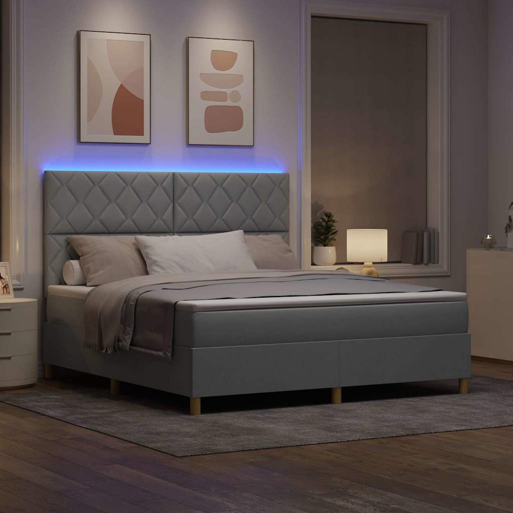 LED Box Spring Bed med hovedgærde Lysegrå 180 x 200 cm Stof
