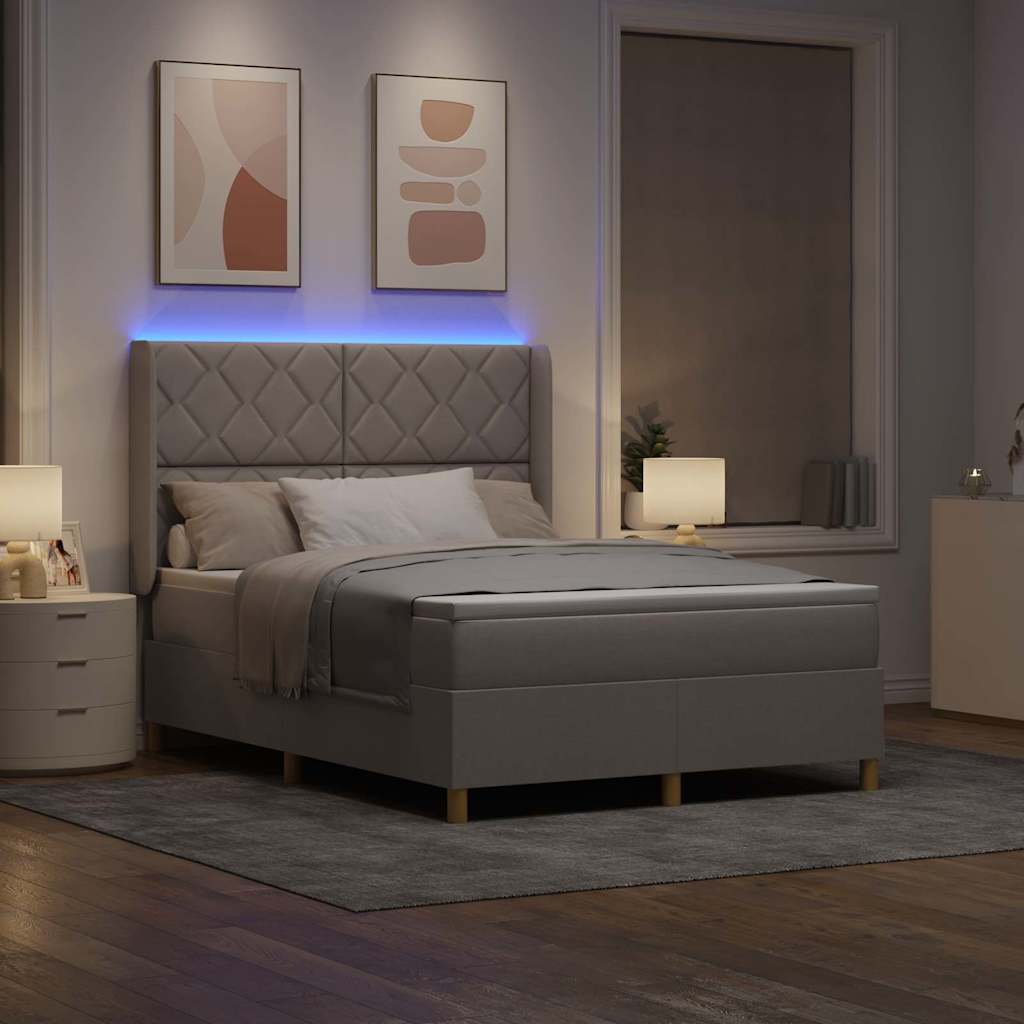 Box spring seng med LED-lysstrimler Gråbrun 140 x 190 cm Stof
