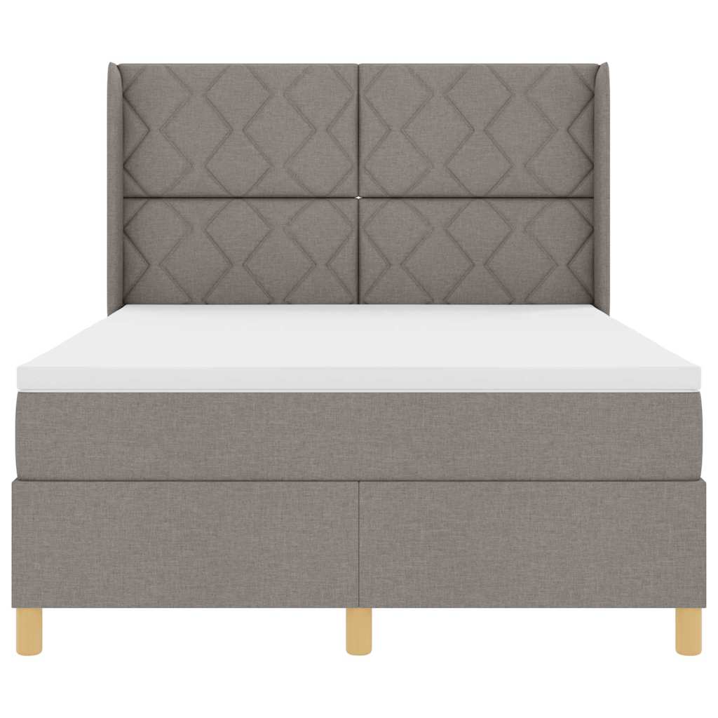 Box spring seng med LED-lysstrimler Gråbrun 140 x 190 cm Stof