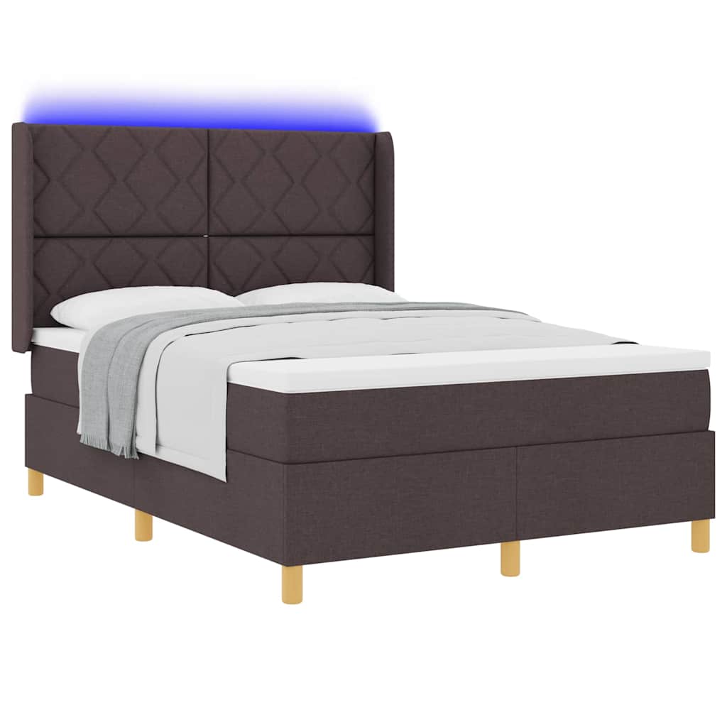 Box spring seng med LED-lysstrimler Brun 140 x 200 cm Stof
