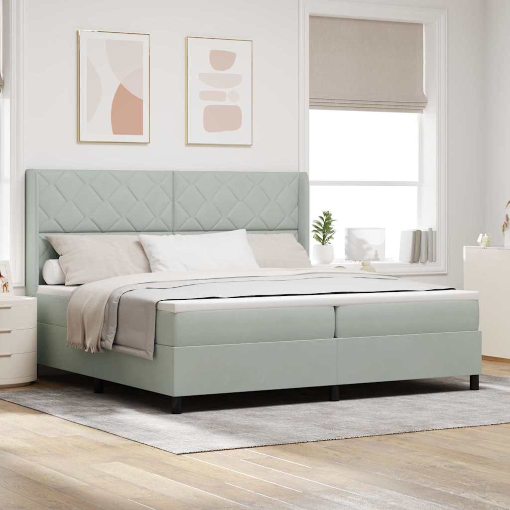 Box spring seng med LED-lysstrimler Lysegrå 200 x 200 cm Fløjl