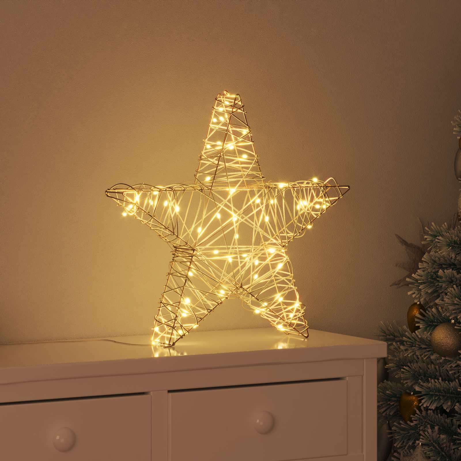 3D stjerne i rattan med 50 LED - varm hvid, 55 × 52,5 × 9 cm - USB