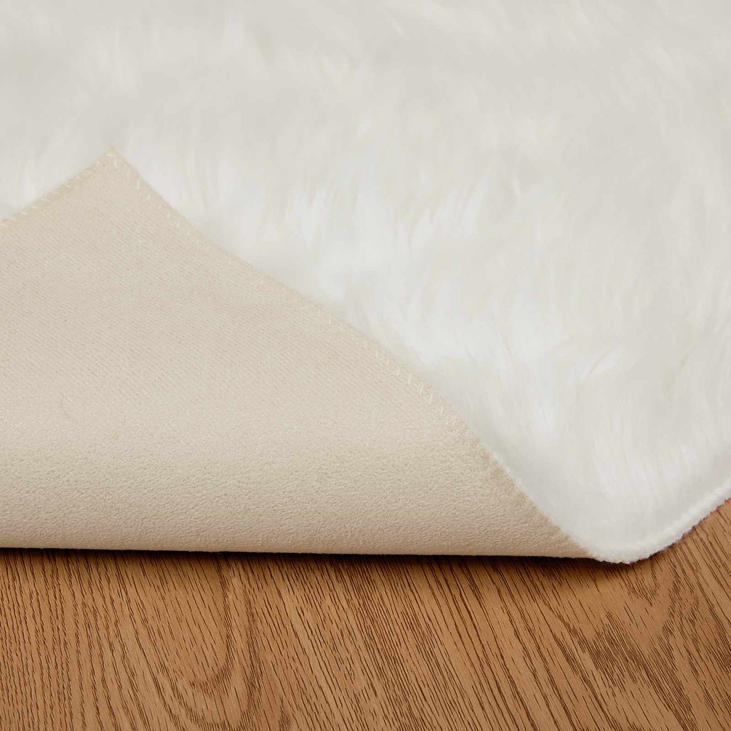 Fuskobbel lammeskindstæppe TAFALLA Hvid 80 x 250 cm Polyester