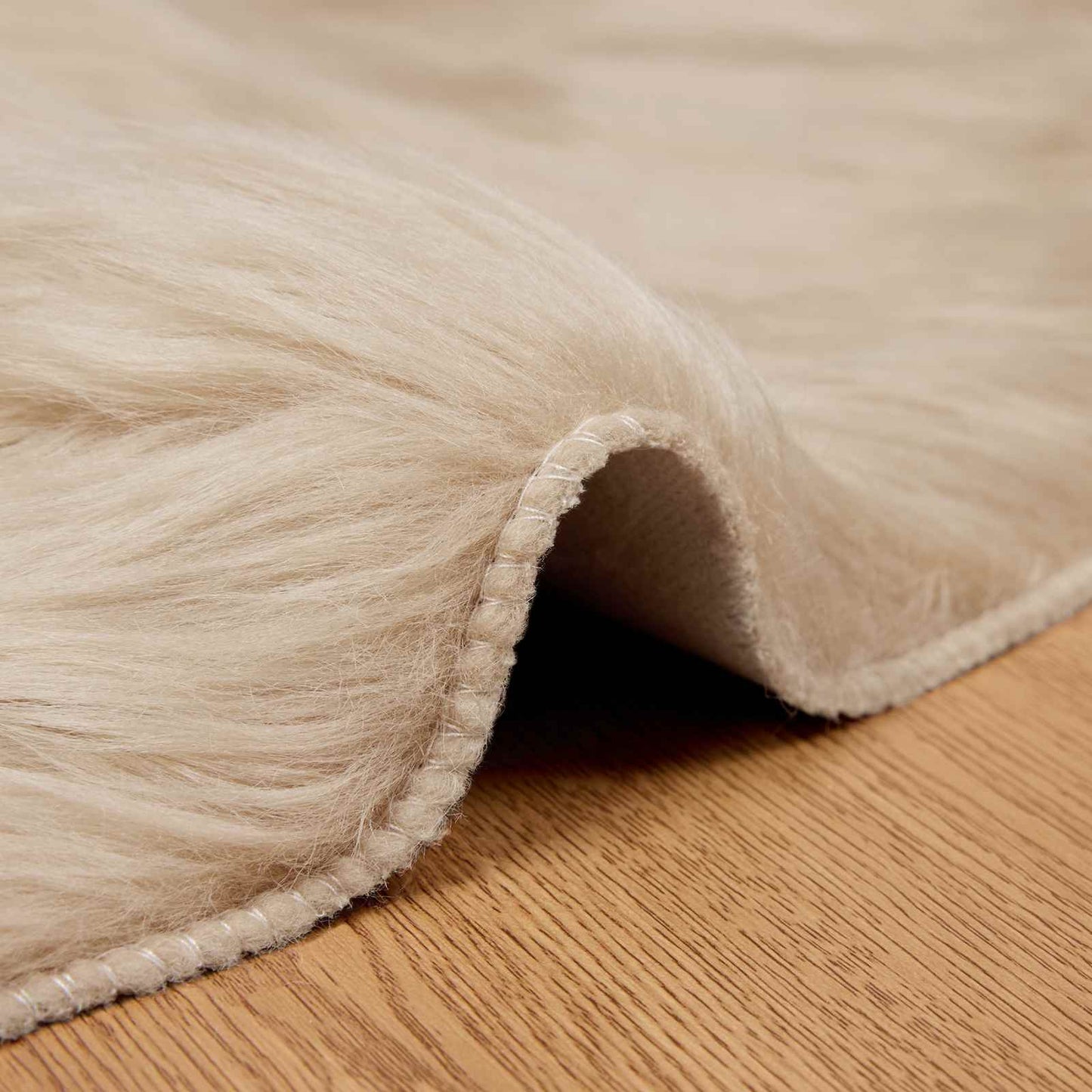 Fuskobbel lammeskindstæppe TAFALLA Beige Ø 160 cm Polyester