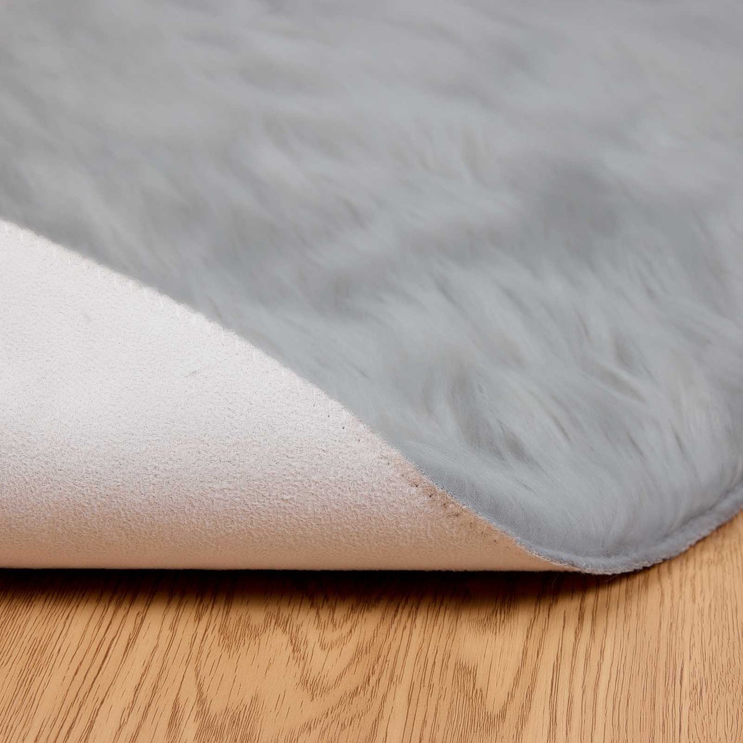 Fuskobbel lammeskindstæppe TAFALLA Grå Ø 160 cm Polyester