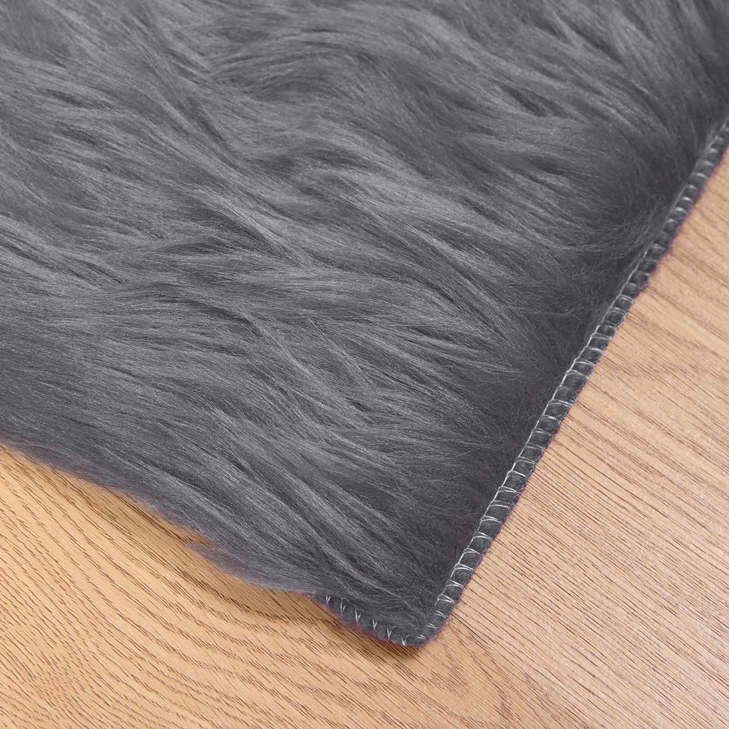 Fuskobbel lammeskindstæppe TAFALLA Antracit 60 x 110 cm