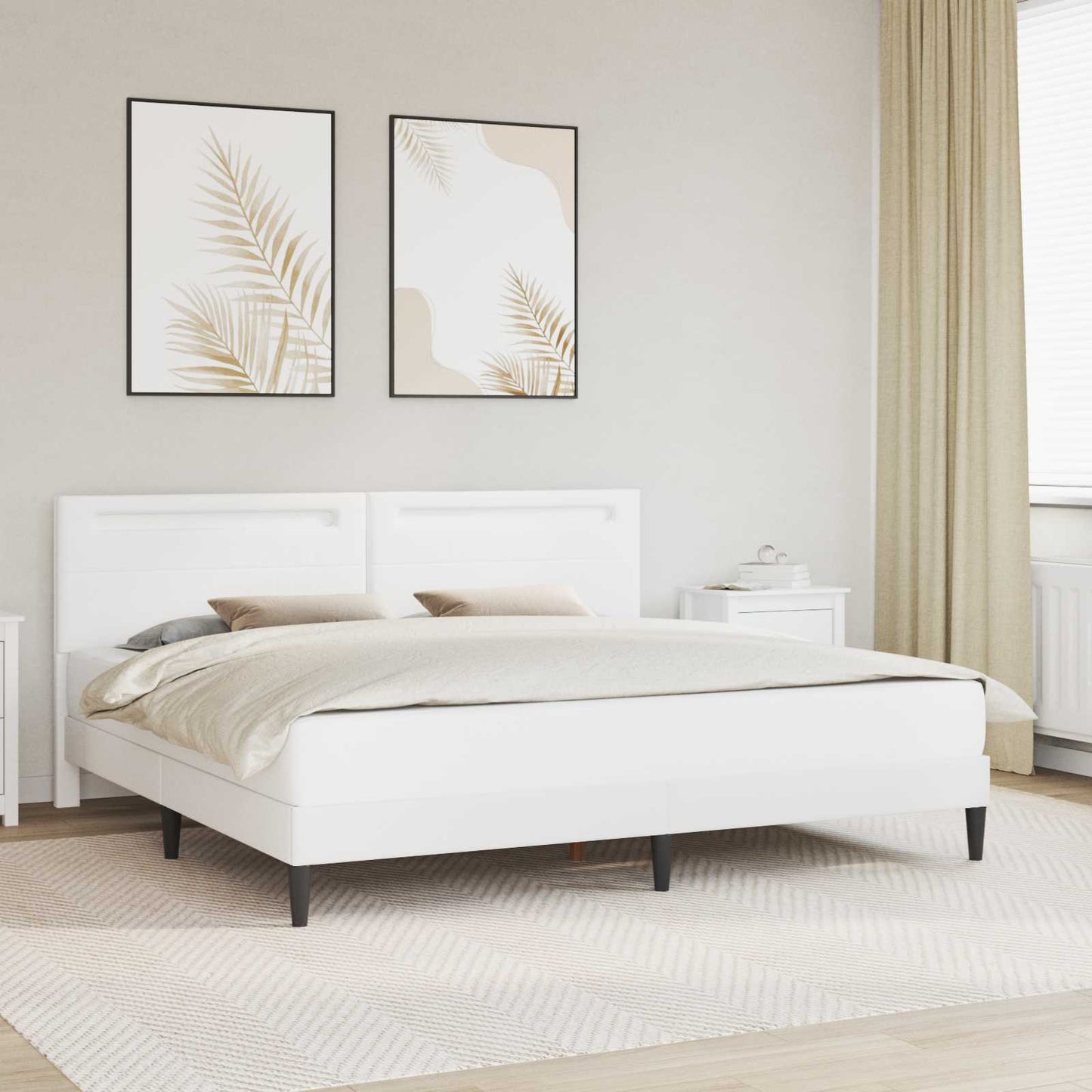 Sengestel med LED-lysstrimler Hvid 200 x 200 cm Kunstlæder