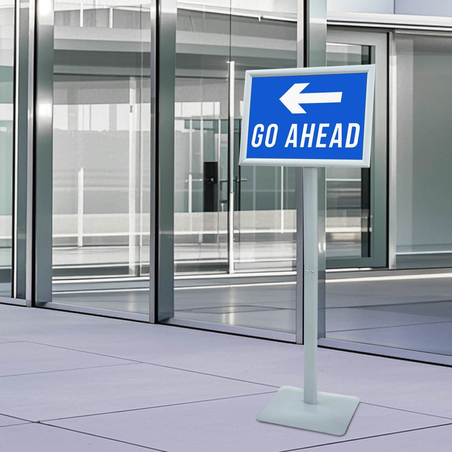 Pedestal Plakatstand Sølv 32,5 x 27 x 126 cm Støbejern