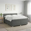 Box Spring Seng med Madras og LED Mørkegrå 180 x 200 cm Stof